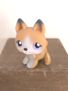 Littlest Pet Shop LPS German Shepherd Dog #112 Hasbro 2004